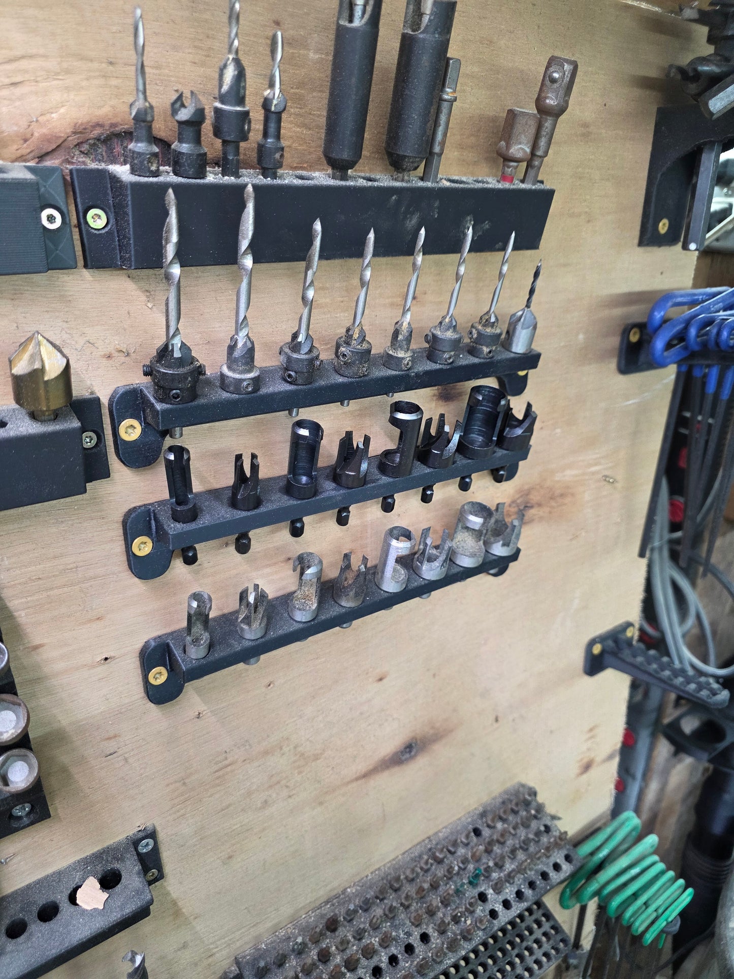 Wall-Mount Plug Cutter Holder – Woodworking Cutter Storage Rack with 1/4" Cutter Catch – 3D Printed Shop Organizer