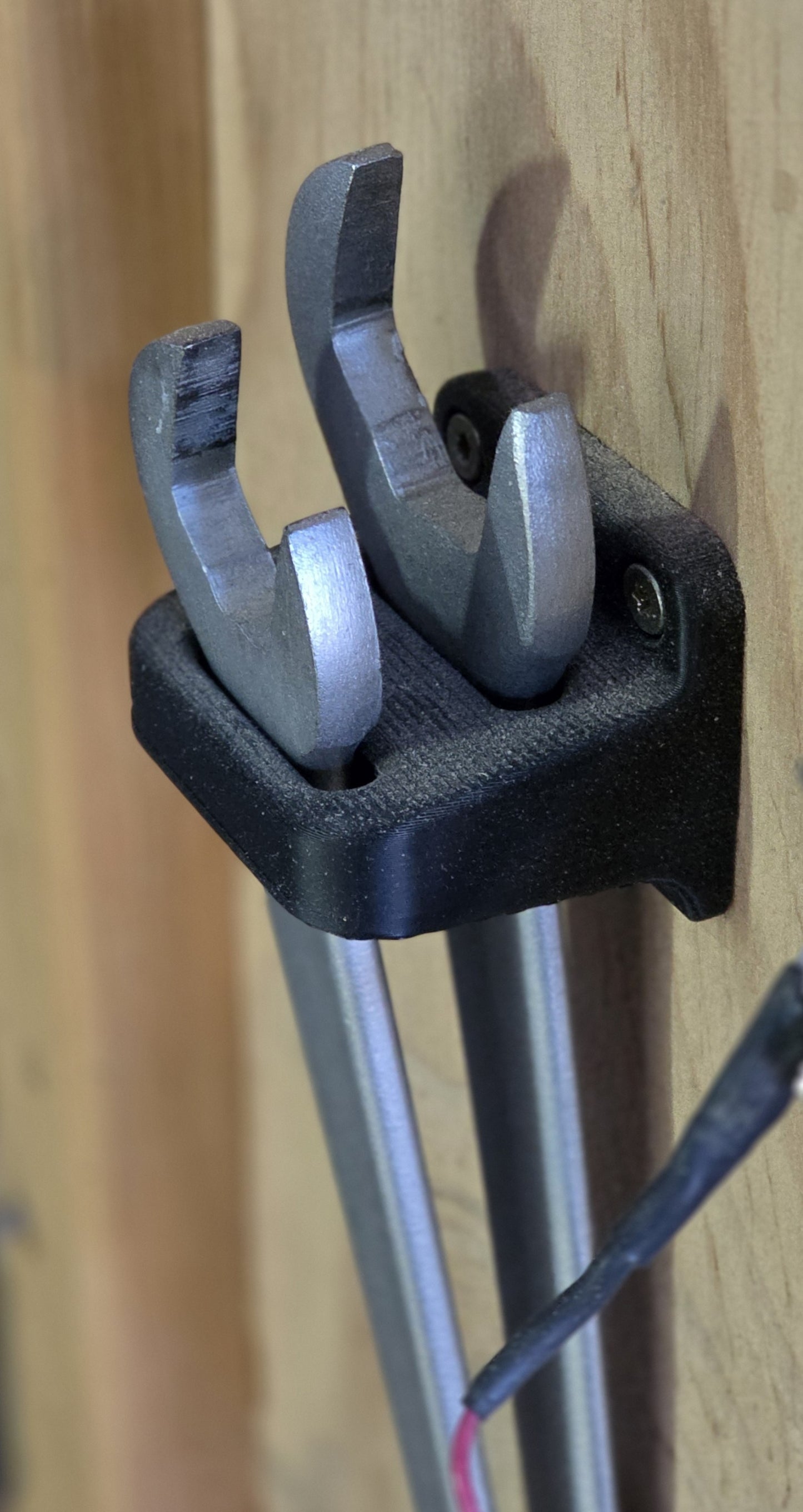 Wall-mounted CNC Wrench Holder